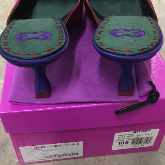 Never worn Escada Exotics mule - Picture 5 of 6